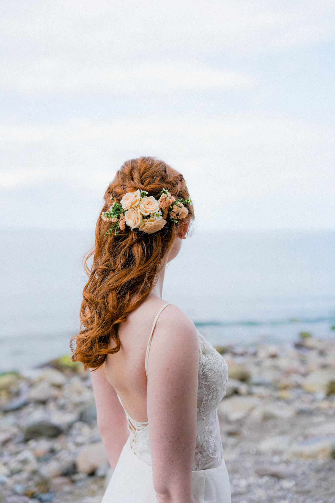 Anne Krämer, Hochzeitsfotograf Hamburg, fotografiert ein Hochzeitspaar bei einer Hochzeit in Hamburg