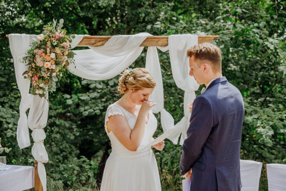 Emphatische Hochzeitsfotografie Luebeck von Anne Krämer mit langjähriger Erfahrung als Fotograf für Hochzeiten in Luebeck, Hamburg und ganz Schleswig Holstein.