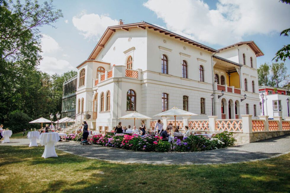 Emphatische Hochzeitsfotografie Luebeck von Anne Krämer mit langjähriger Erfahrung als Fotograf für Hochzeiten in Luebeck, Hamburg und ganz Schleswig Holstein.