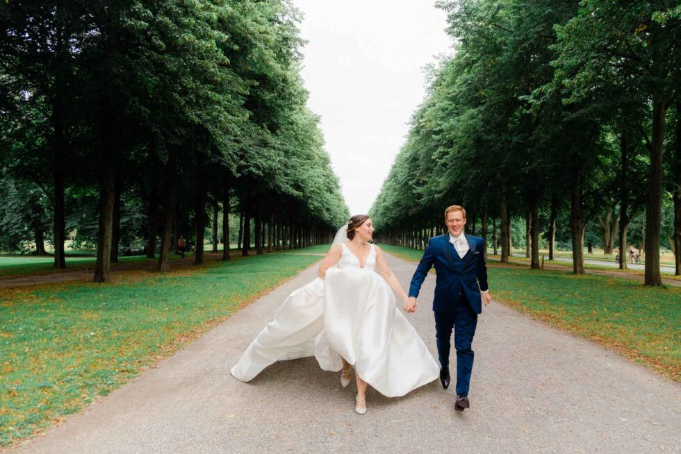 Emphatische Hochzeitsfotografie Luebeck von Anne Krämer mit langjähriger Erfahrung als Fotograf für Hochzeiten in Luebeck, Hamburg und ganz Schleswig Holstein.