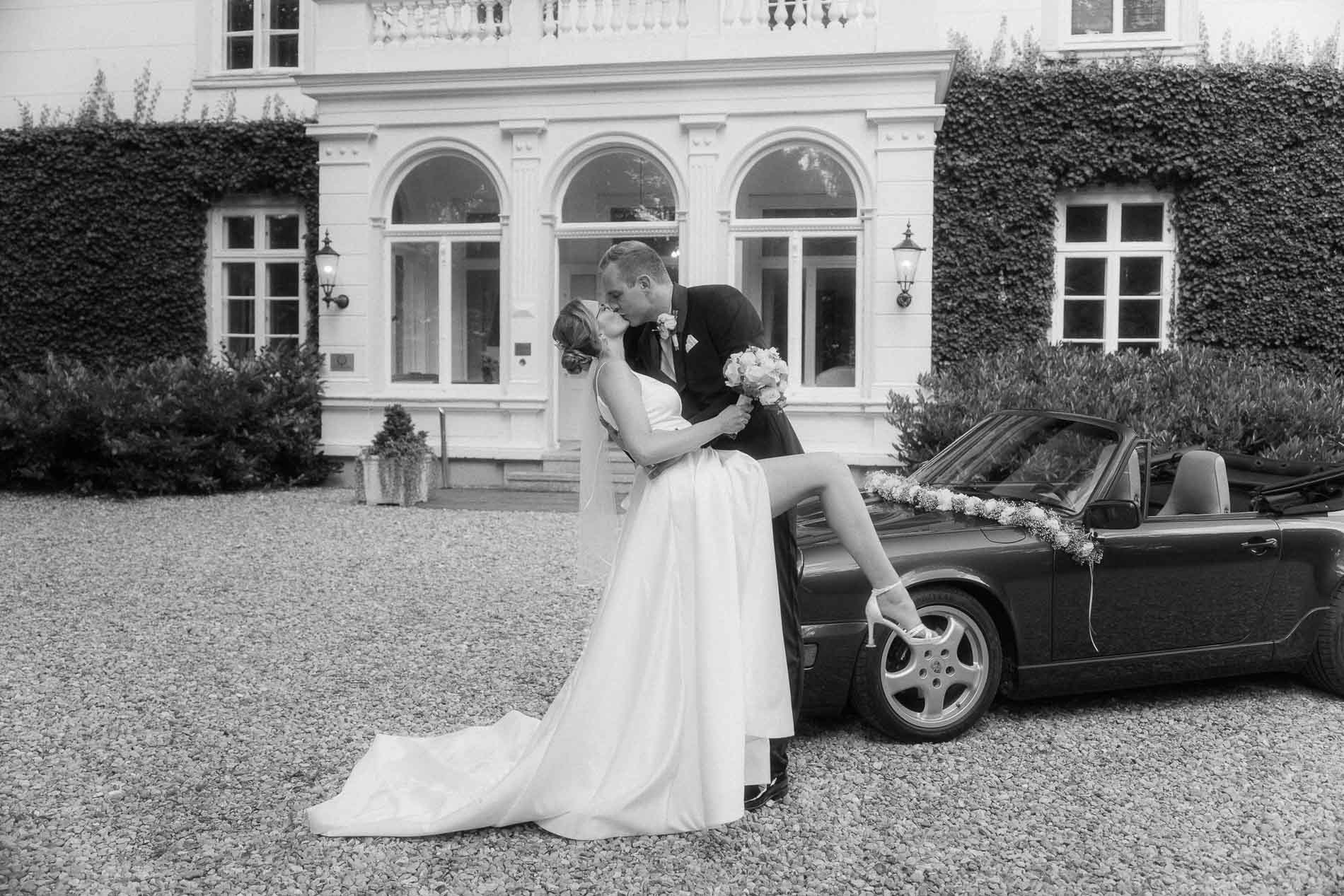 Hochzeitsfotograf Luebeck Hamburg Schleswig Holstein Gut Bliestorf Fotografin Anne Kraemer 109 &bull; Hochzeit Gut Bliestorf,Hochzeit nahe Hamburg Location,Herrenhaus Hochzeit Schleswig Holstein,kirchliche Trauung Berkenthin,Hochzeitslocation nahe Hamburg,Hochzeitsreportage Lübeck Umgebung