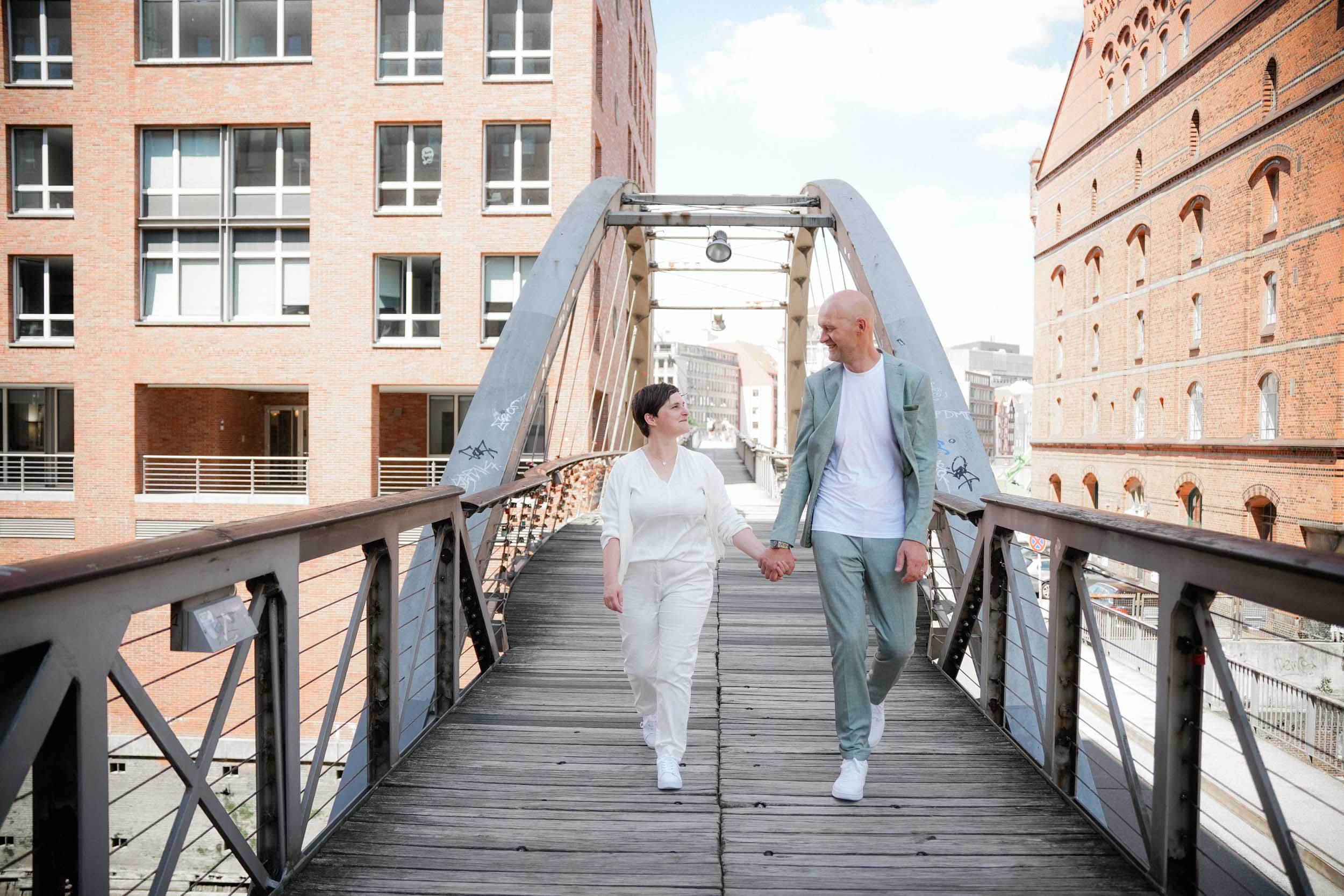 Hochzeit Speicherstadt Hamburg Hochzeitsfotograf Hamburg Anne Kraemer 60 &bull; hochzeit speicherstadt hamburg,fotoshooting hochzeit hamburg,speicherstadt hochzeit,standesamt hochzeit hamburg,Heiraten hamburg speicherstadt