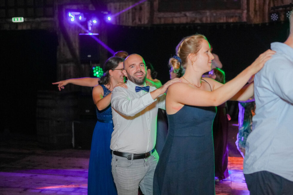 Hochzeitsspiele Lübeck ausgelassene Stimmung Gäste