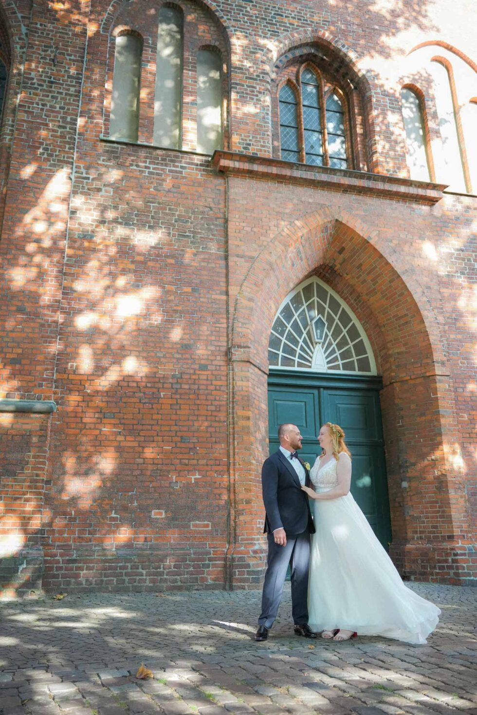 Hochzeit Kirche Lübeck Altstadt Trauung mit Gästen