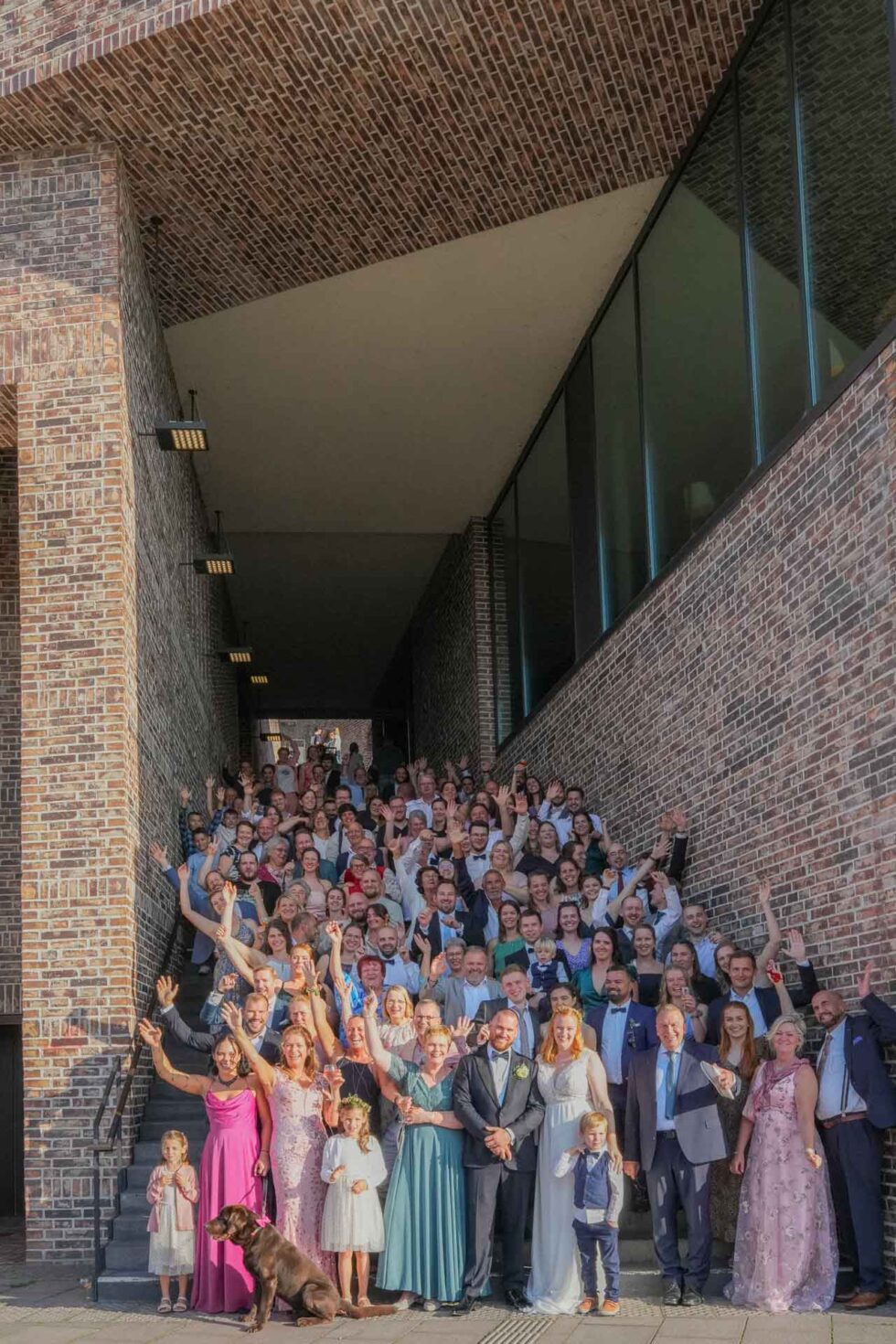 Große Hochzeitsgesellschaft Lübeck ausgelassene Stimmung