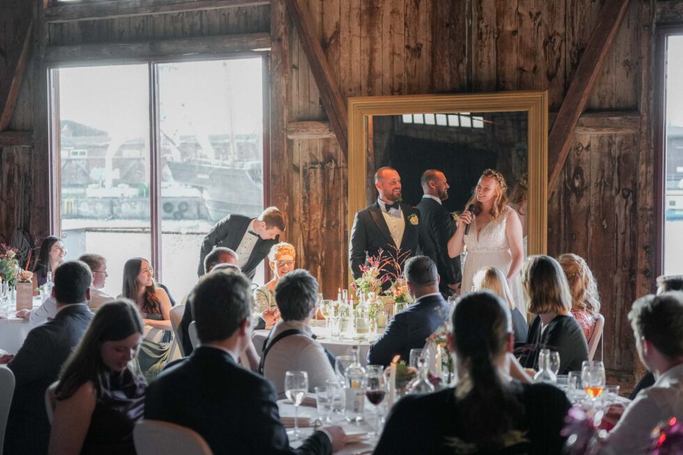 Große Hochzeitsgesellschaft Lübeck ausgelassene Stimmung